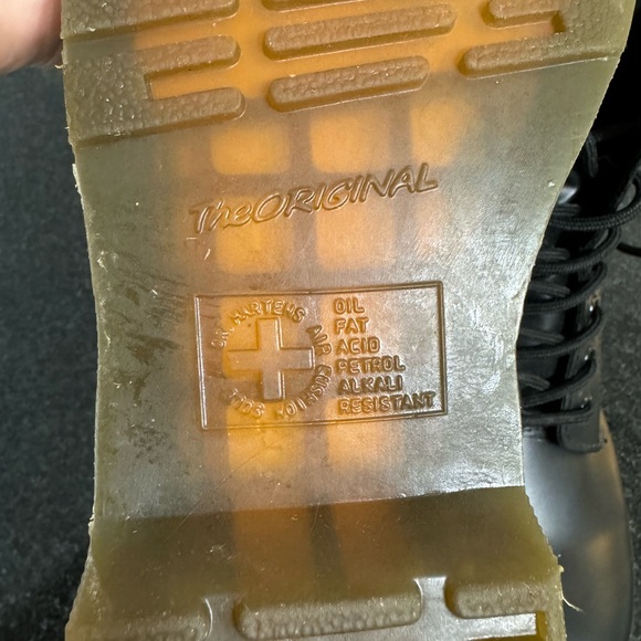 Classic Dr. Martens black smooth leather - Picture 3 of 8